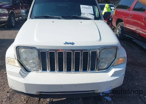 2010 Jeep Liberty Limited z USA, uszkodzony, nr VIN 1J4PP5GK6AW128945